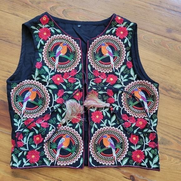 Uzbek Vintage Boho Embroidered Vest Birds & Floral Pattern‎ Black Festival M - Picture 2 of 9